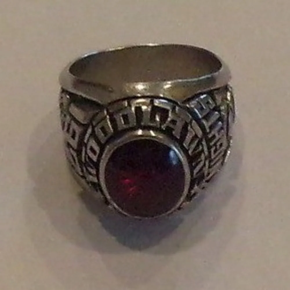 Vintage Woodlawn High School Class Ring Mens Silver bold Red Stone 1979 Knights